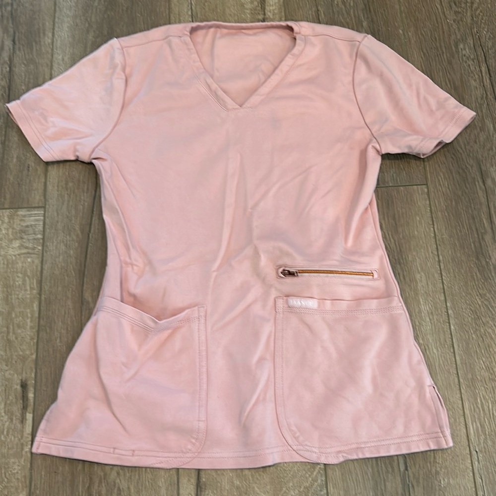 JAANUU SCRUB TOP AMAZING SHAPE